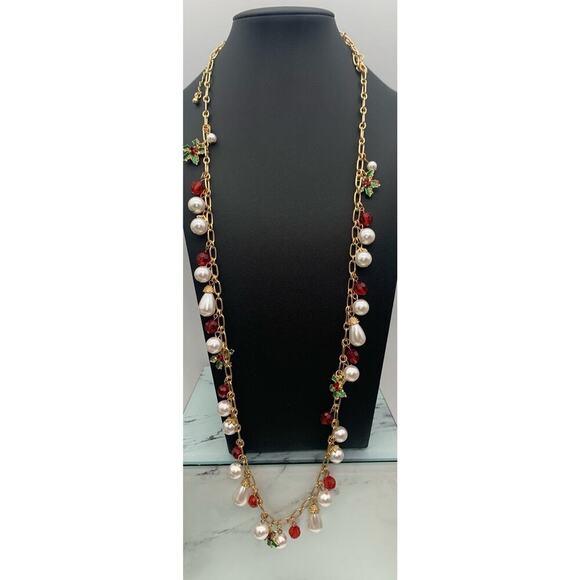Gold Tone Paper Clip Chain Faux Pearls Red Beads & Christmas Poinsettia Necklace - Picture 5 of 6